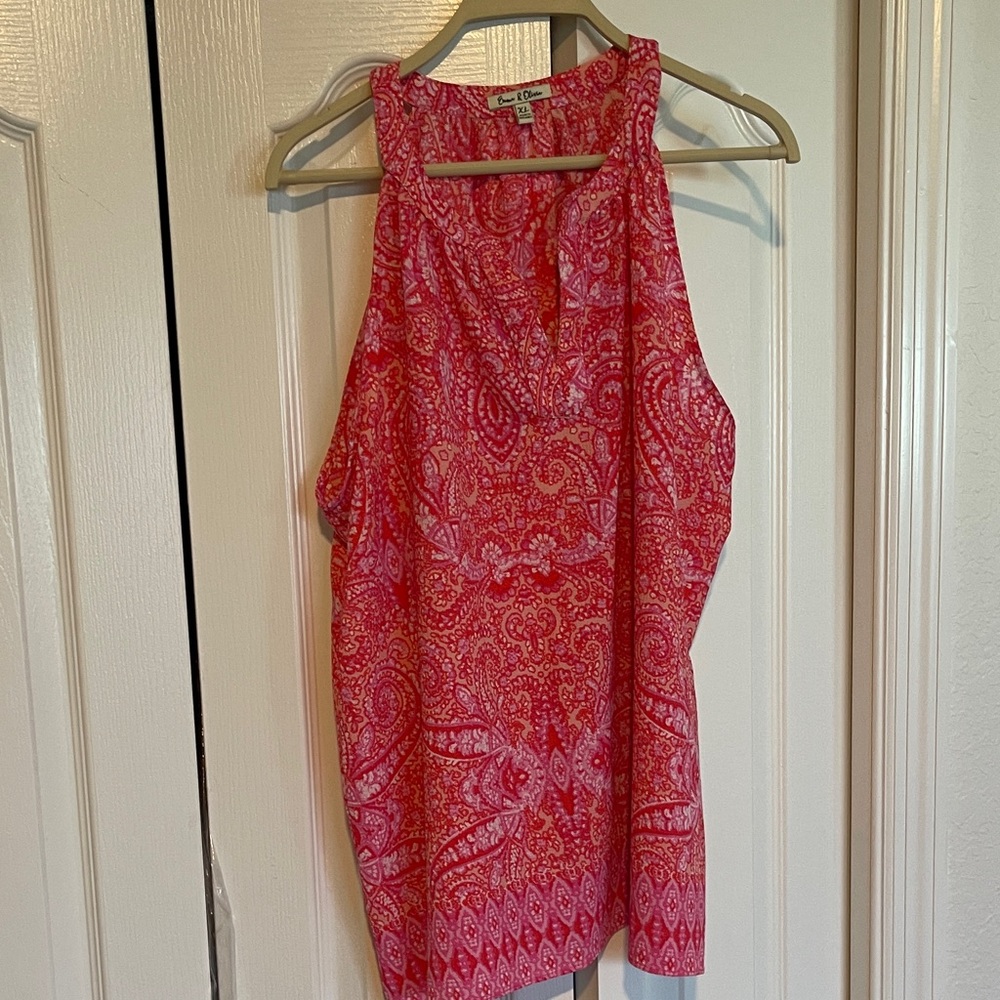 Chic Pink Paisley Tank Top